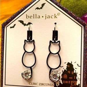 Wow! Halloween cat earrings